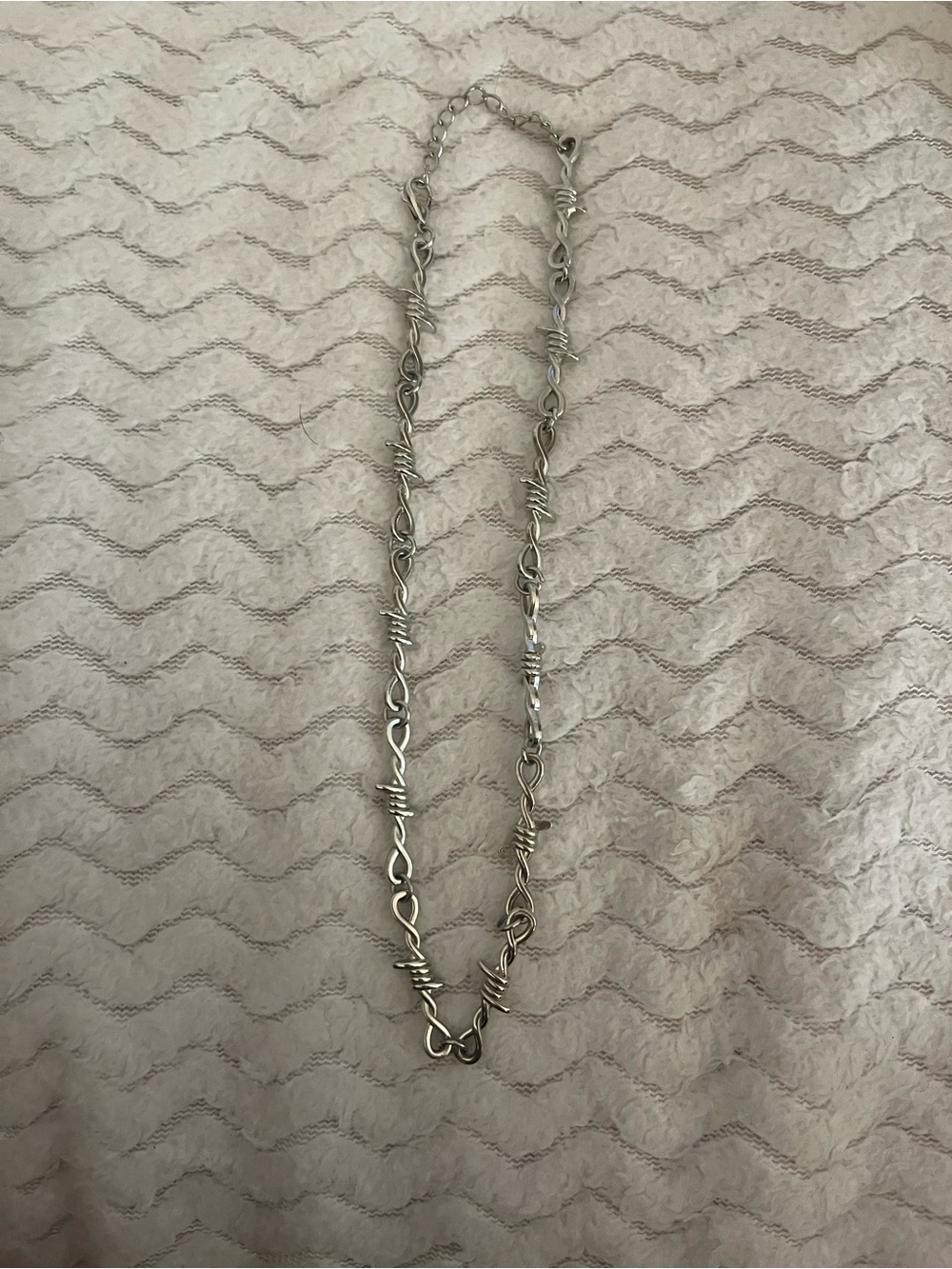 Thrifted Silver Barbed Wire Style Chain Necklace - Women Jewelry